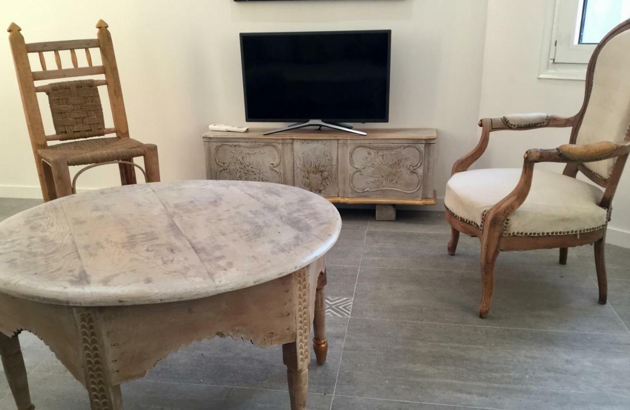 Appartement Cabanon Marseillais 45 m2 sur l'eau à Malmousque à Marseille Extérieur photo