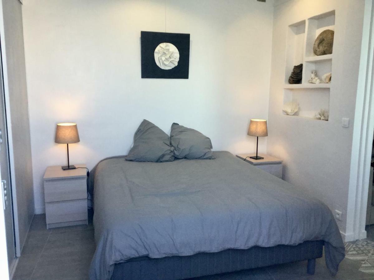 Appartement Cabanon Marseillais 45 m2 sur l'eau à Malmousque à Marseille Extérieur photo