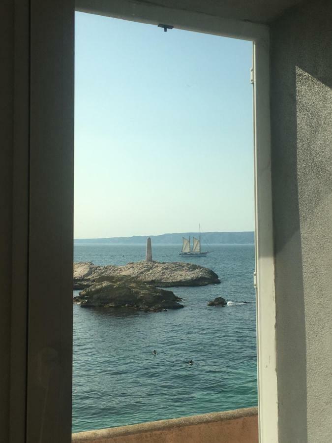 Appartement Cabanon Marseillais 45 m2 sur l'eau à Malmousque à Marseille Extérieur photo